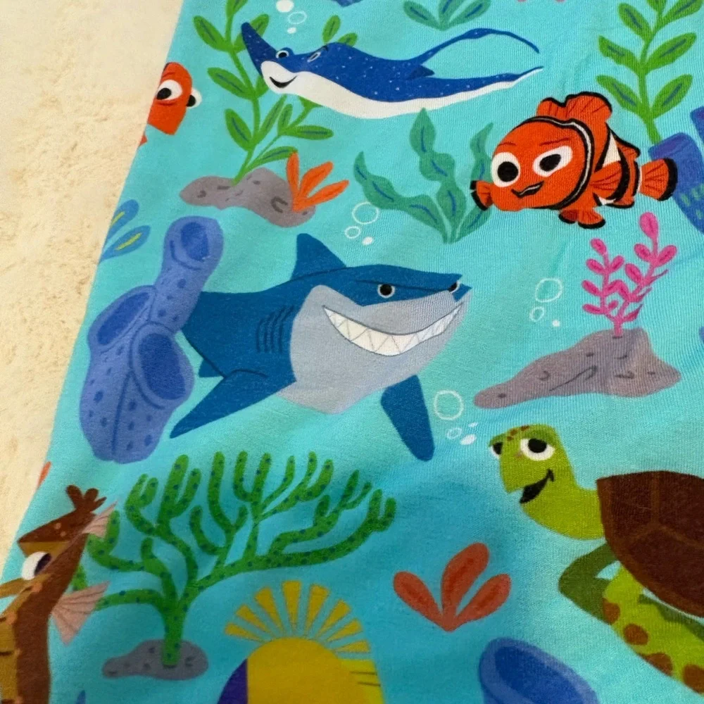Little Sleepies finding Nemo swaddle - Picture 10 of 12